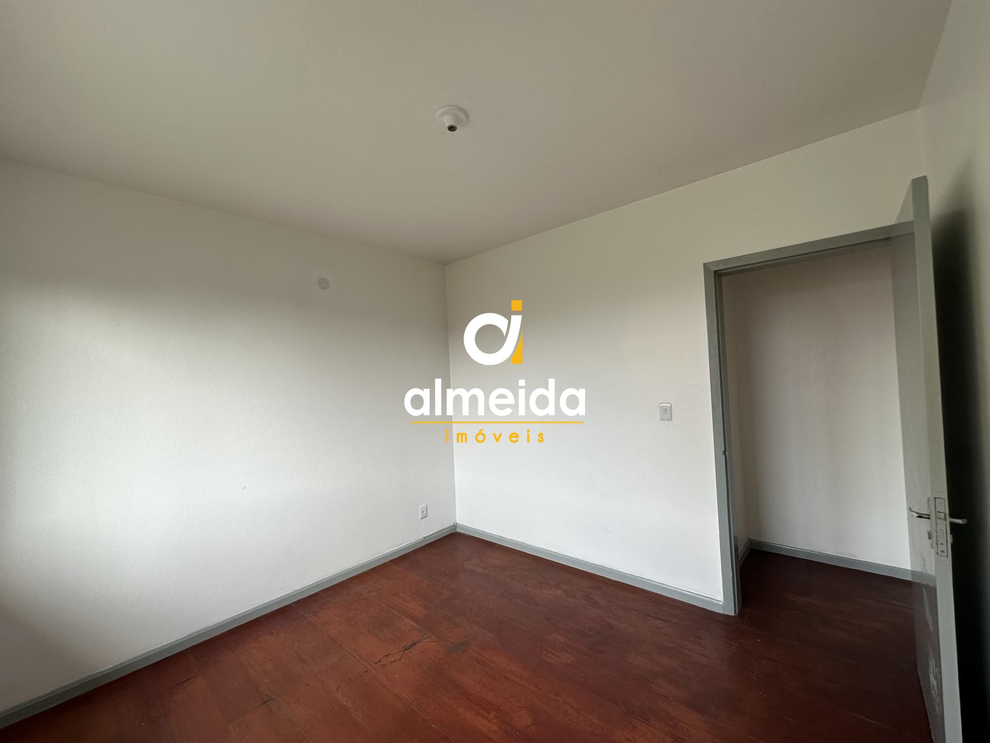 Casa 3 dormitórios