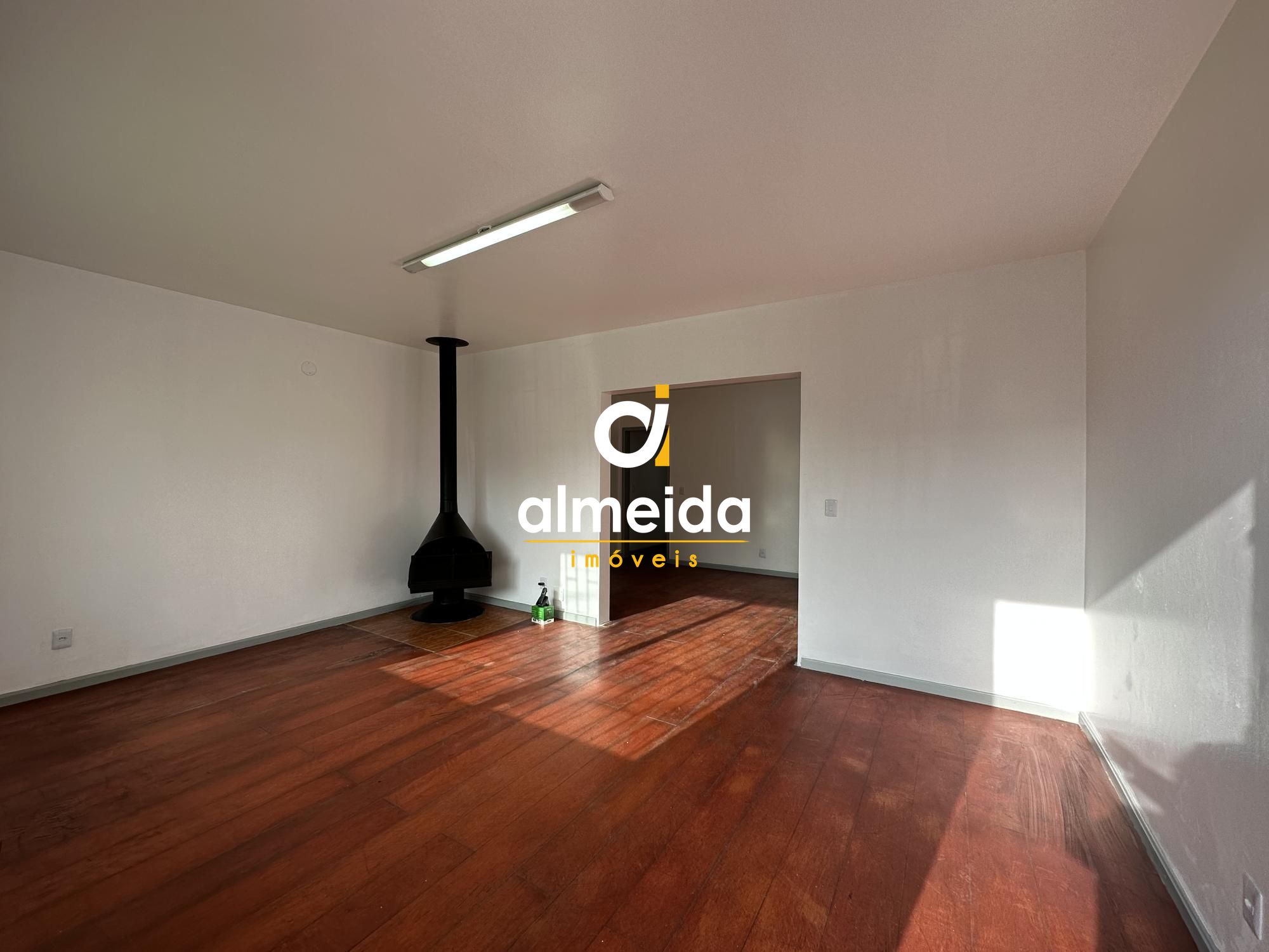 Casa 3 dormitórios
