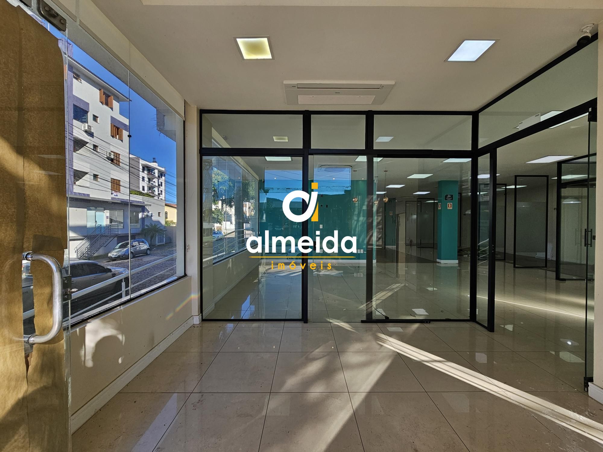 Sala comercial 3 dormitórios para alugar camobi santa maria/