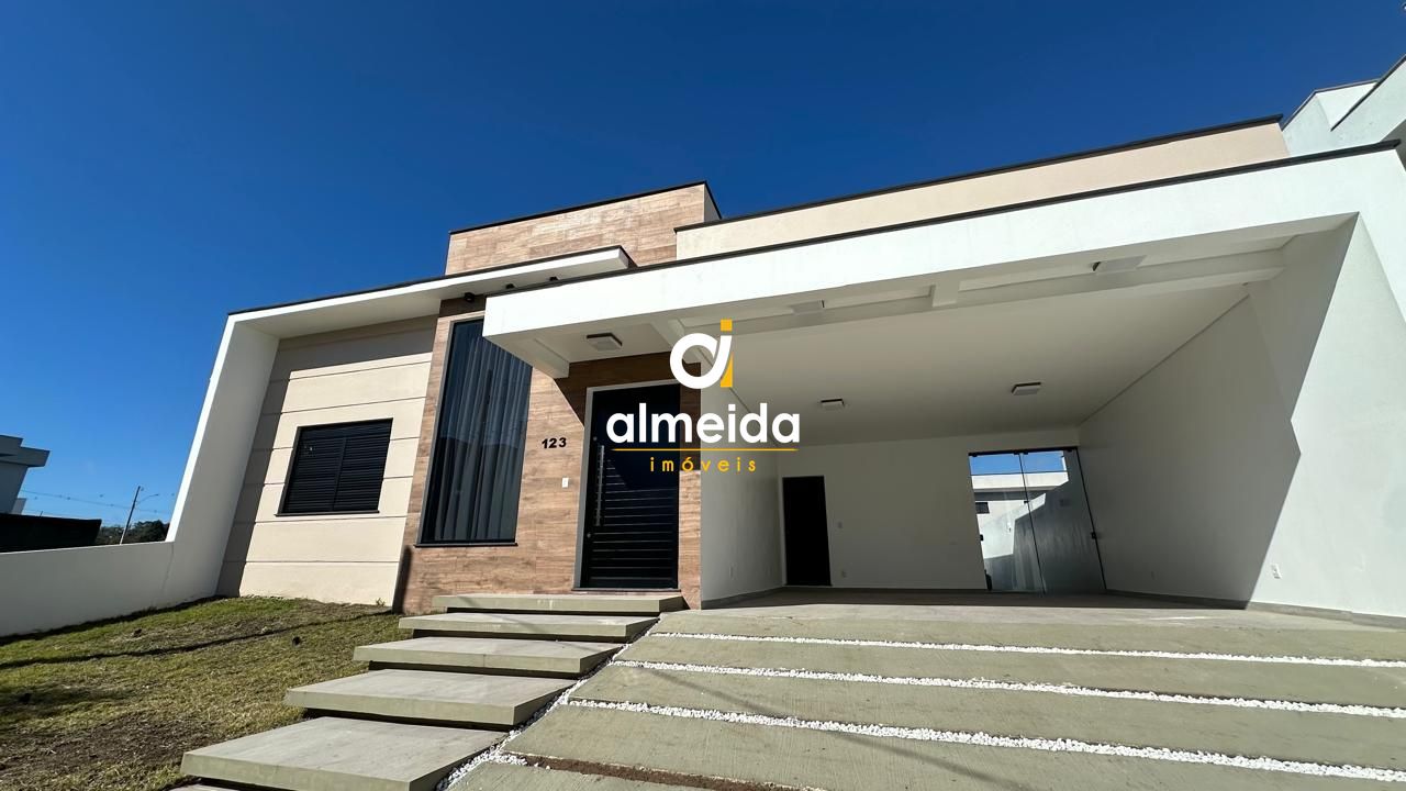 Maravilhosa casa pronta para morar em condomínio fechado