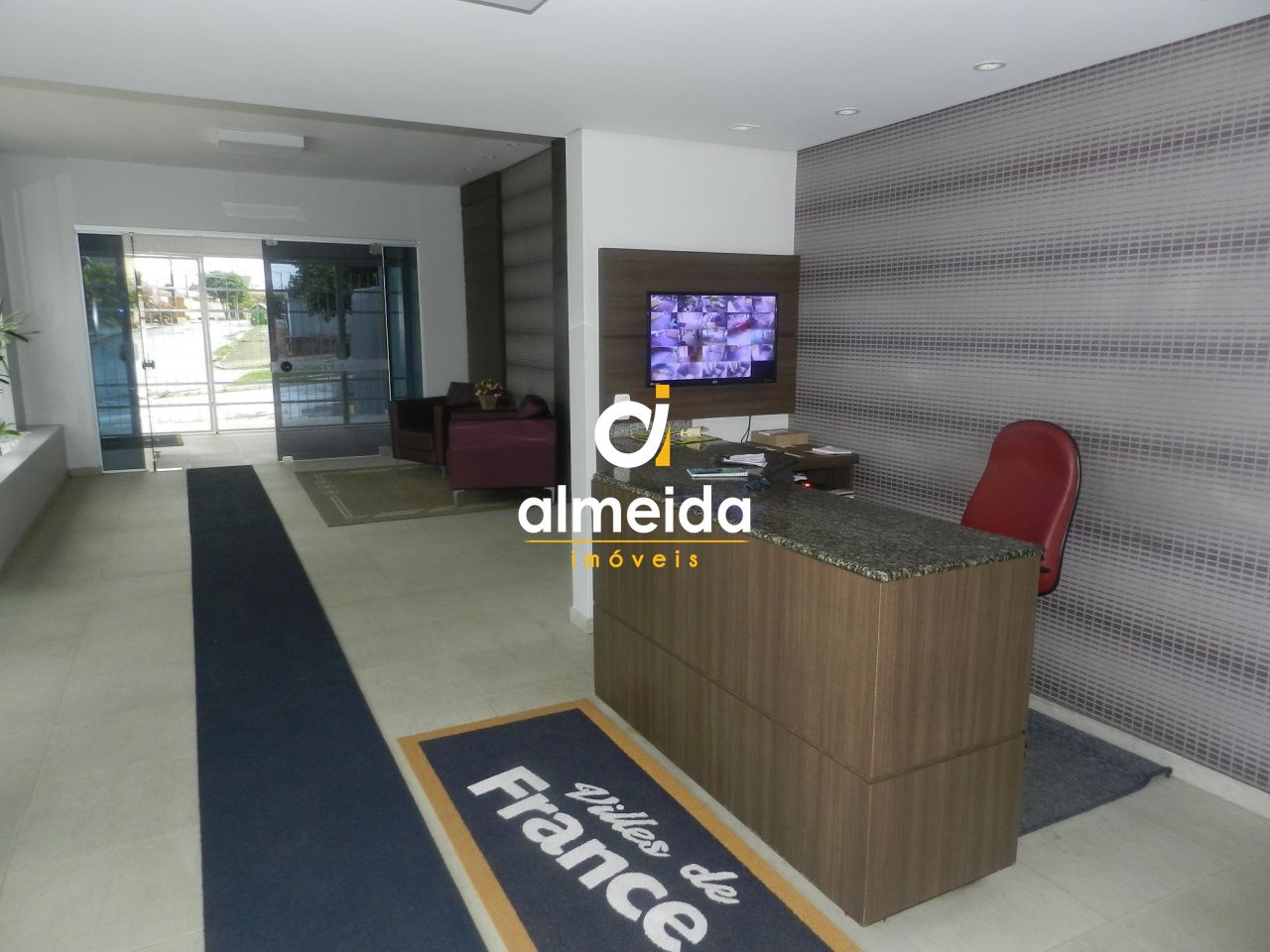 Amplo apartamento em ótimo condomínio de santa maria!