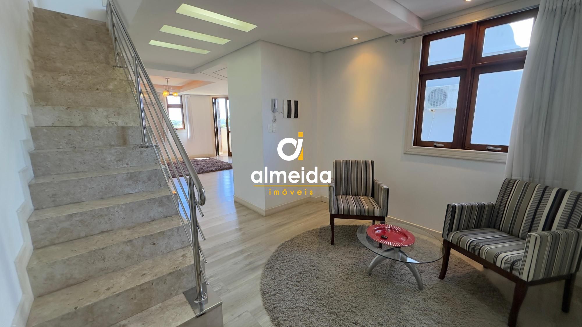 Cobertura duplex, 4 dormitorios, 2 suites, lareira, churrasq
