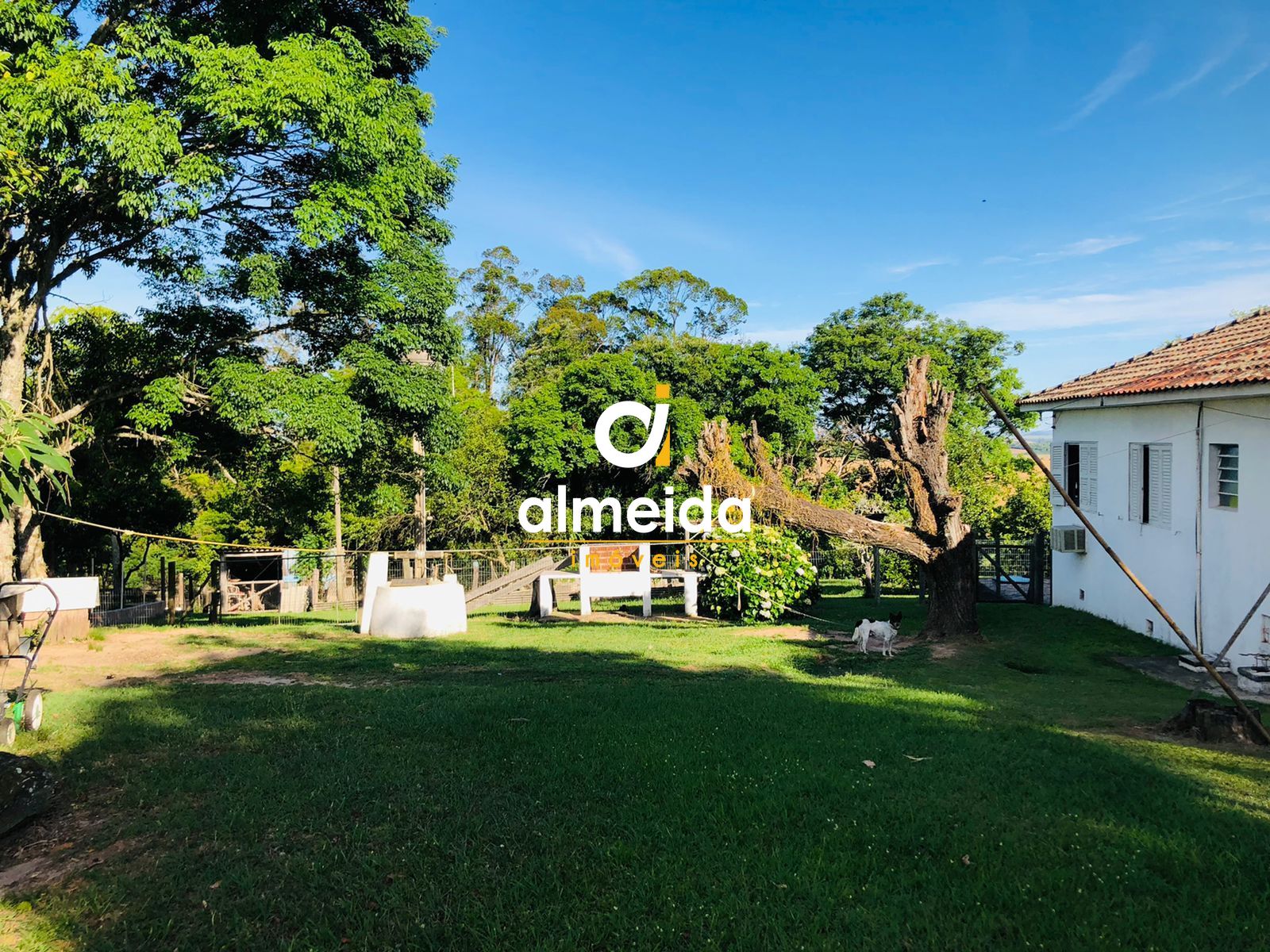 Chácara à venda com 2 quartos, 200000000m² - Foto 2
