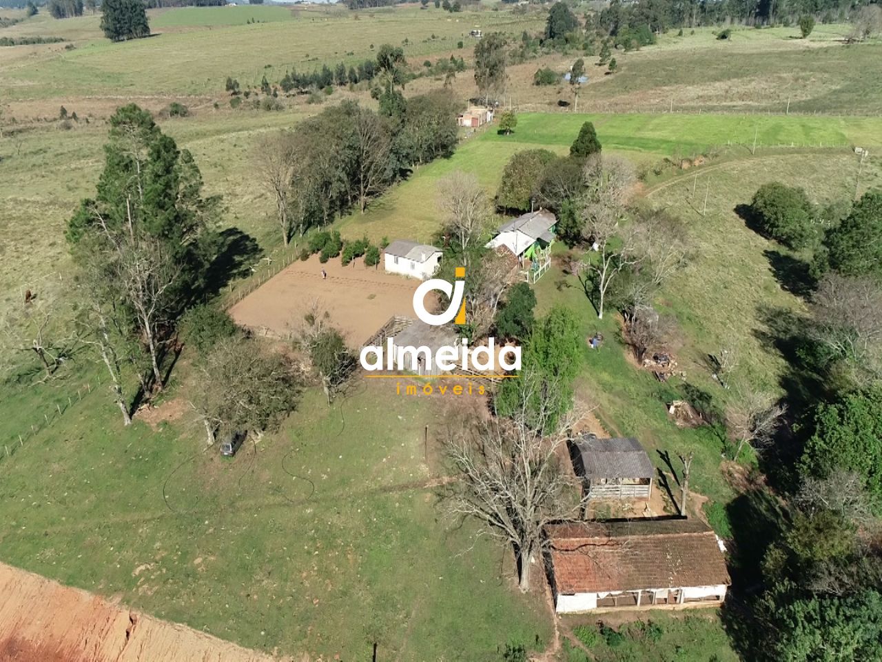 Chácara à venda com 3 quartos, 687000000m² - Foto 38