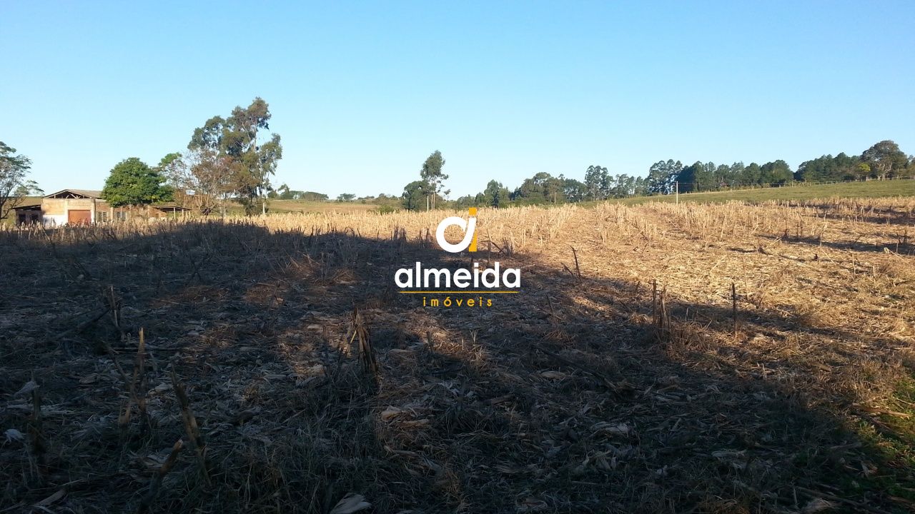 Chácara à venda com 3 quartos, 687000000m² - Foto 47