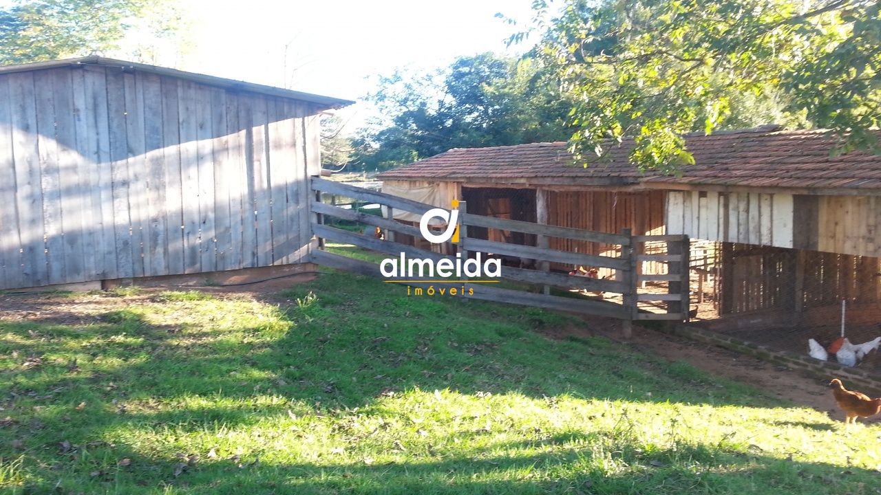 Chácara à venda com 3 quartos, 687000000m² - Foto 35