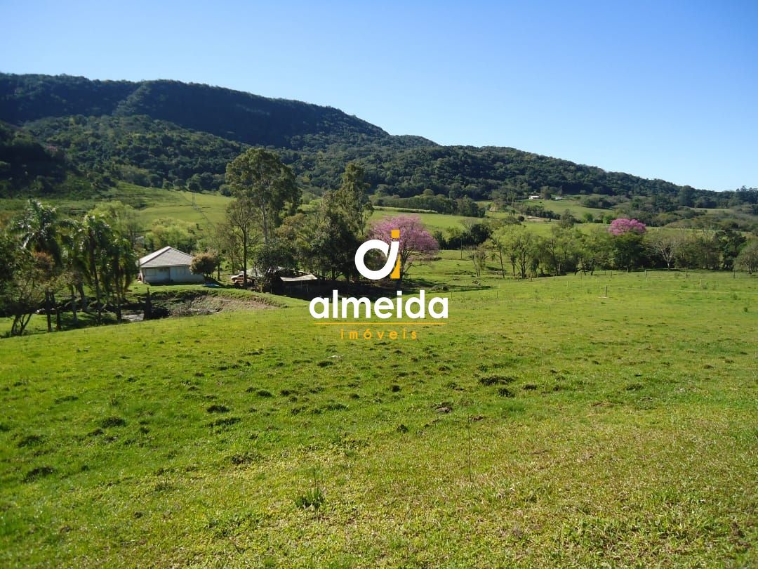 Fazenda à venda com 3 quartos, 600000000m² - Foto 1