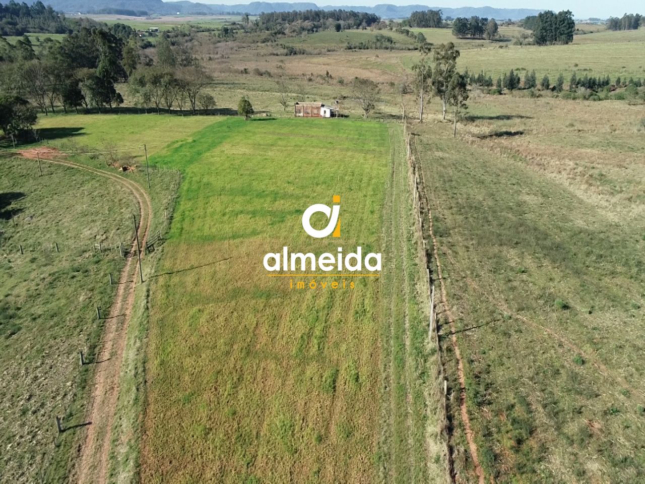 Chácara à venda com 3 quartos, 687000000m² - Foto 11