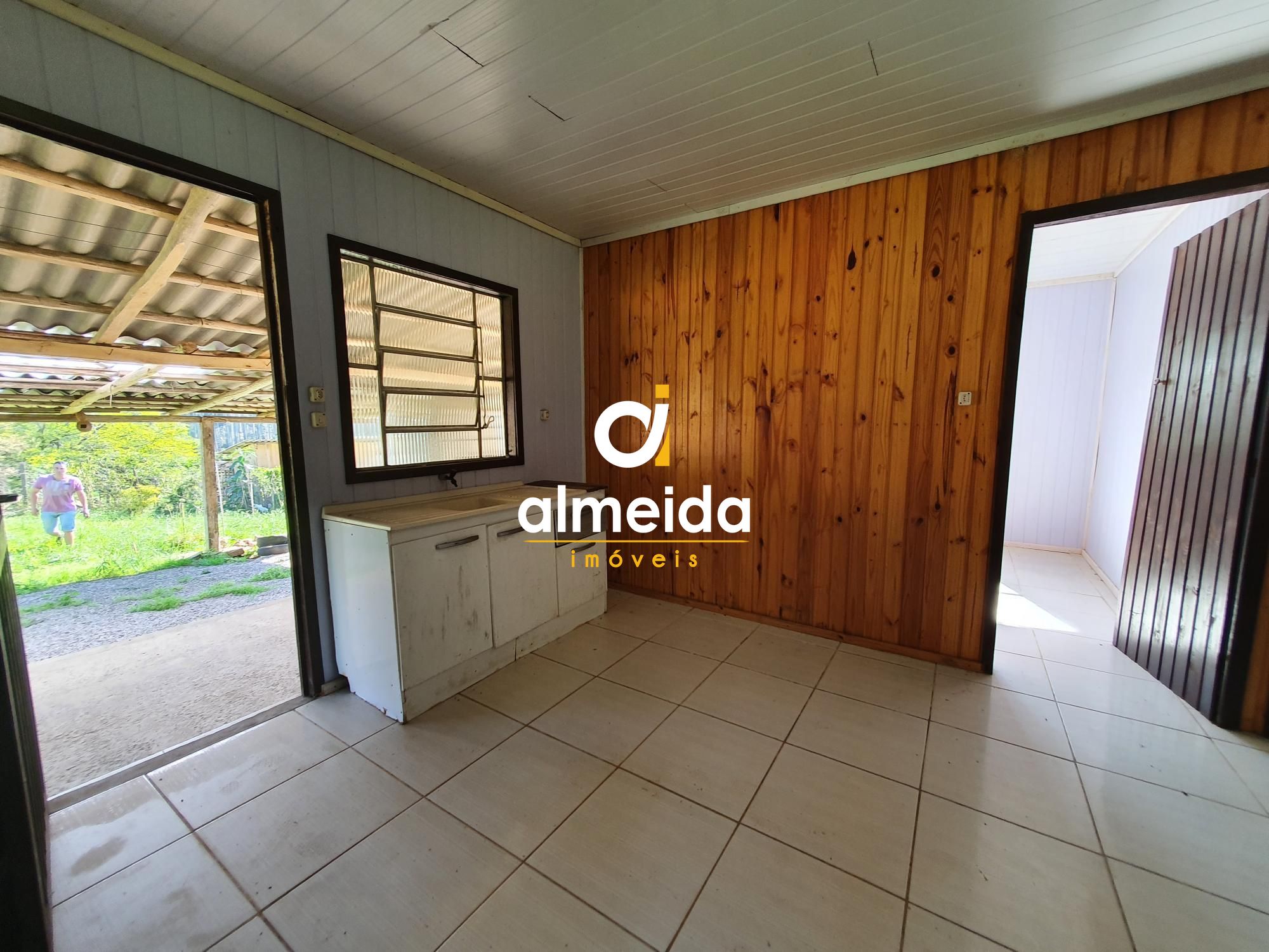 Casa à venda com 2 quartos, 100m² - Foto 11