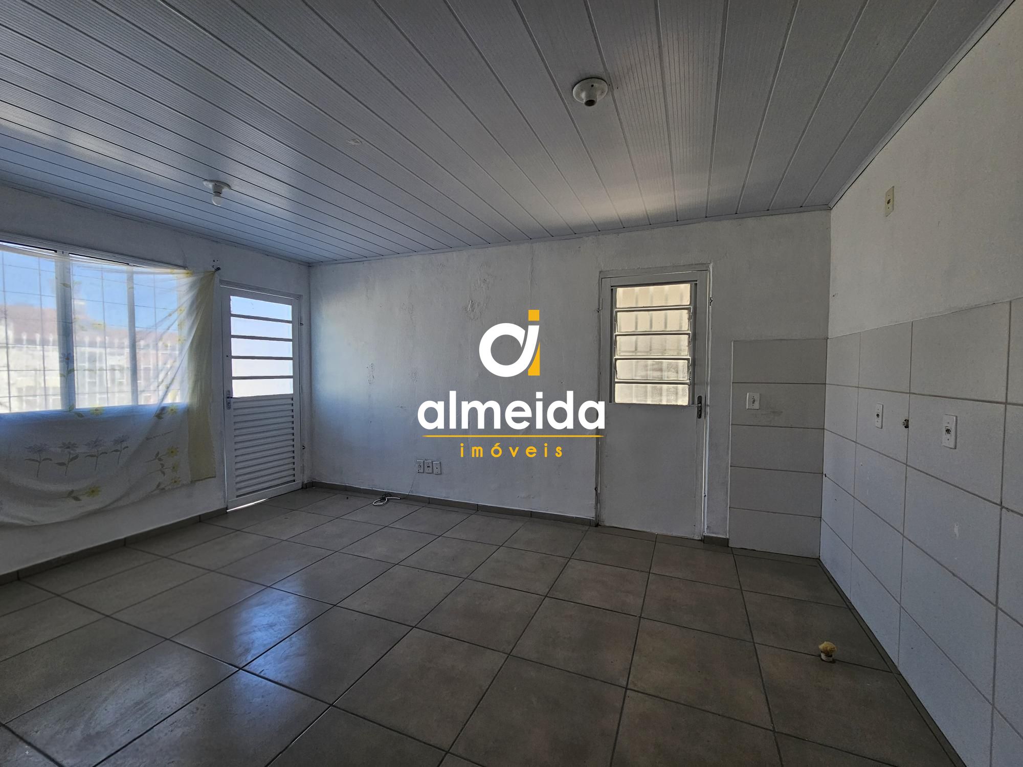 Casa 2 dormitórios à venda diácono joão luiz pozzobon santa 