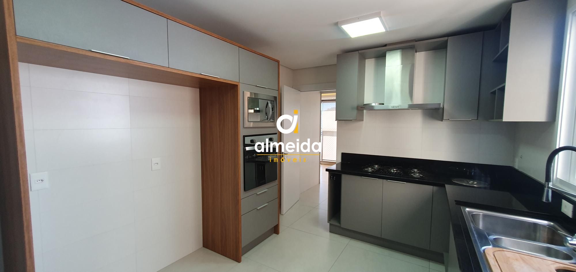 Apartamento à venda e aluguel com 3 quartos, 169m² - Foto 23