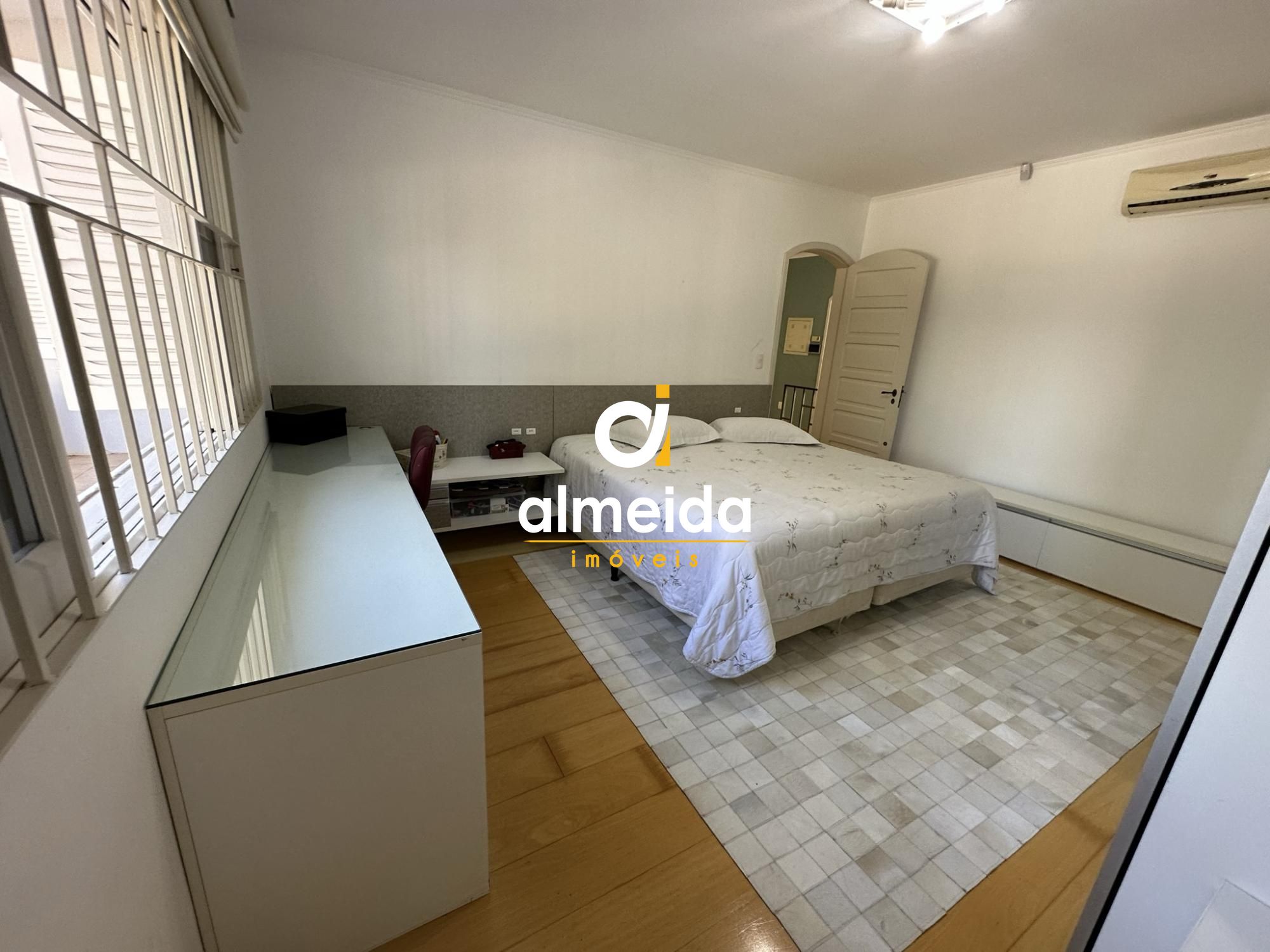 Casa à venda com 4 quartos, 421m² - Foto 47