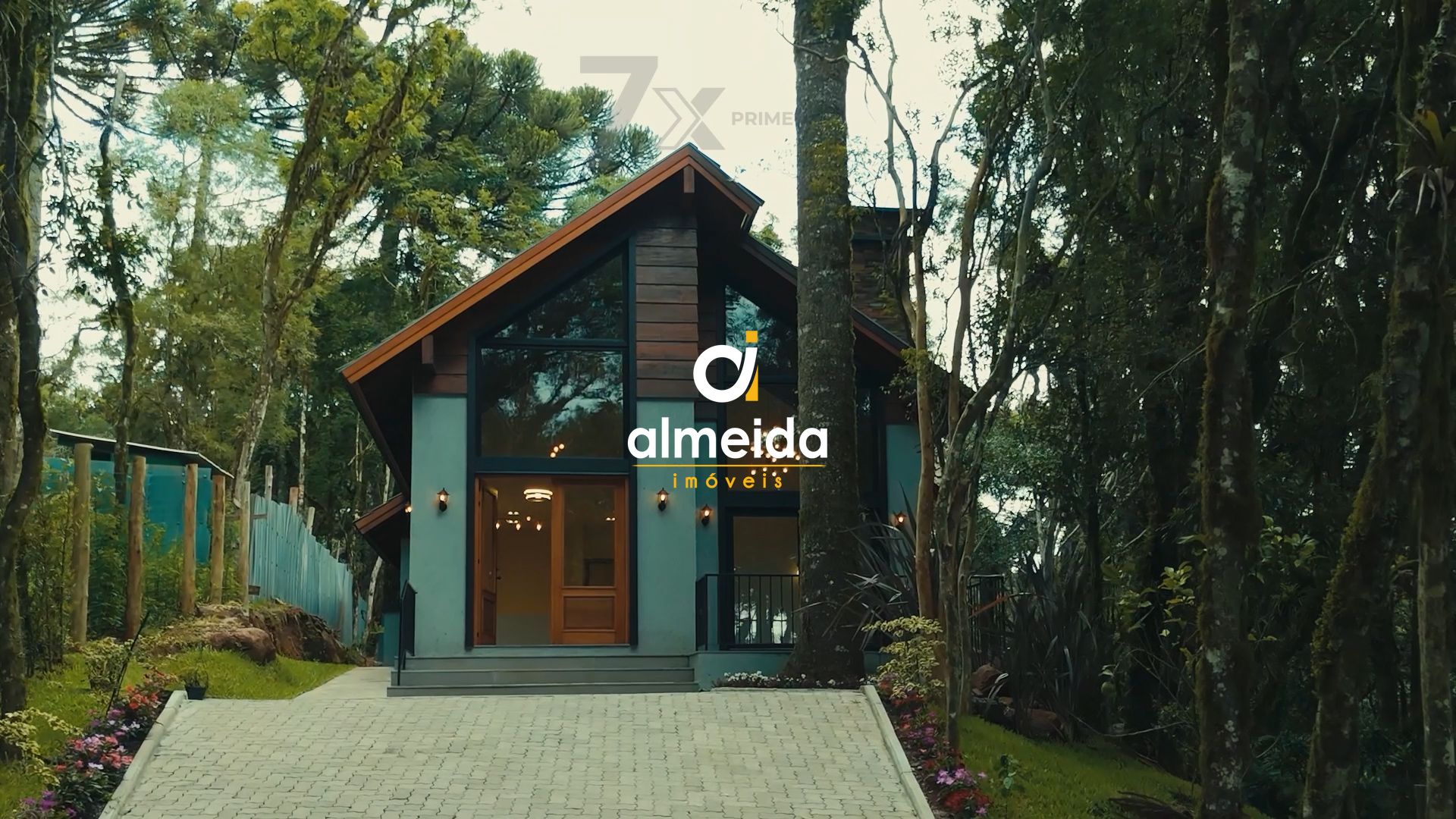 Casa à venda  no Pinheiro Grosso - Canela, RS. Imóveis