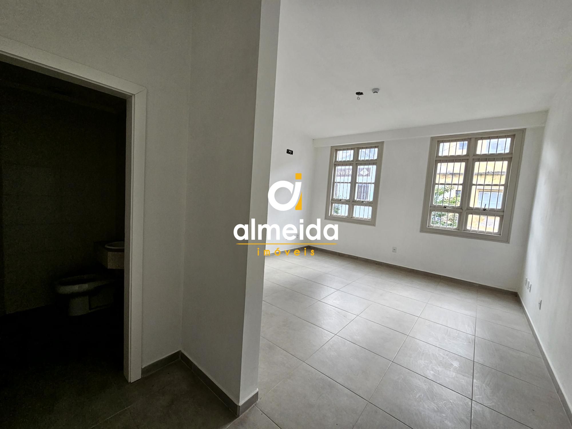 Conjunto Comercial-Sala à venda e aluguel com 14 quartos, 739m² - Foto 40