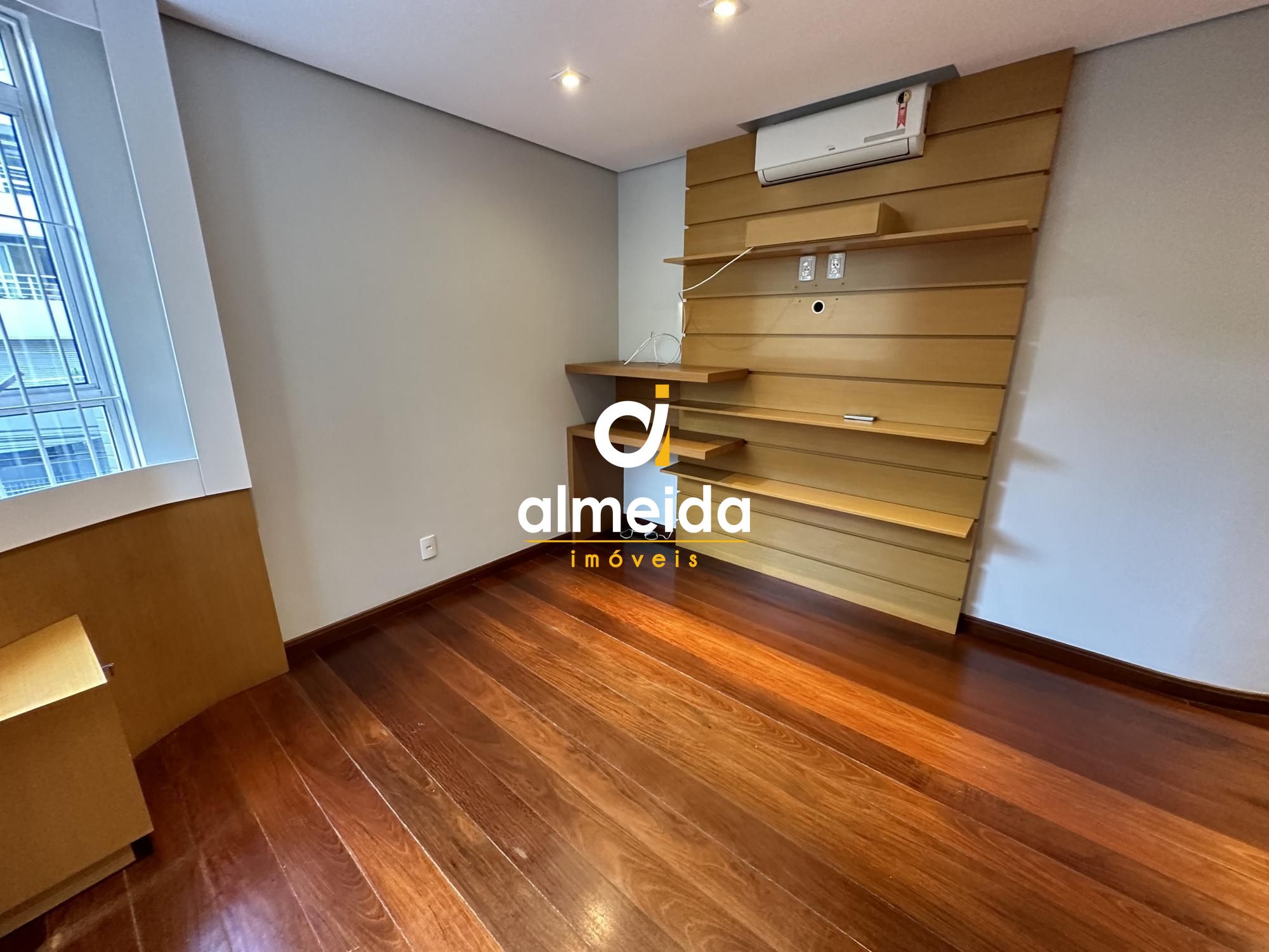 Apartamento à venda com 3 quartos, 221m² - Foto 62