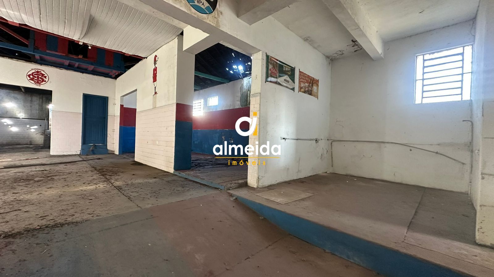 Prédio 5 dormitórios à venda nossa senhora das dores santa m