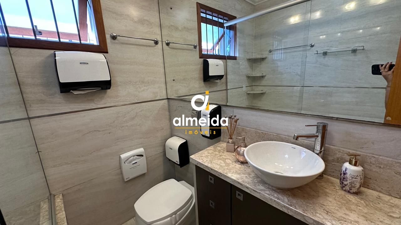 Sala com equipamentos de dentista