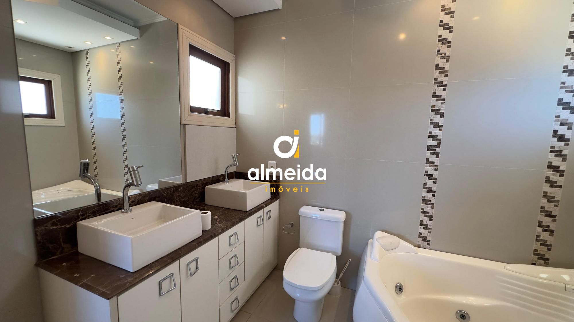 Cobertura duplex, 4 dormitorios, 2 suites, lareira, churrasq