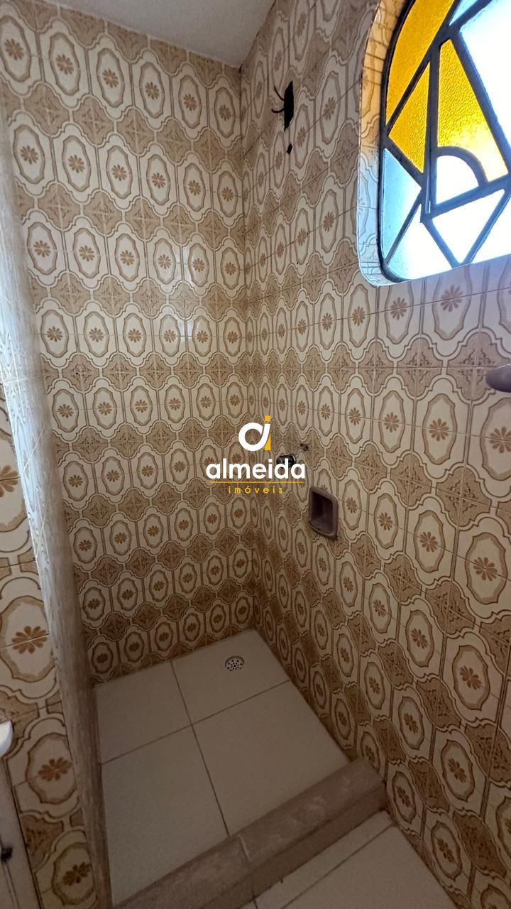 Casa à venda e aluguel com 3 quartos, 200m² - Foto 26