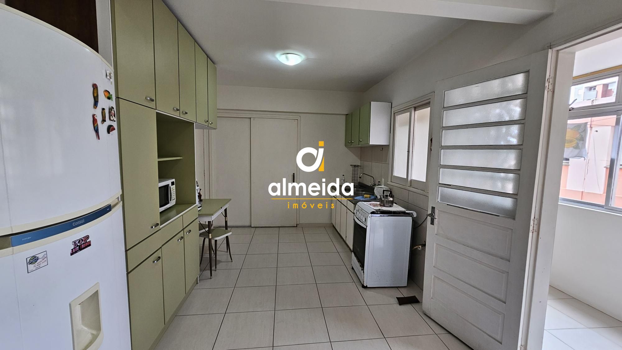 Apartamento à venda com 3 quartos, 120m² - Foto 11