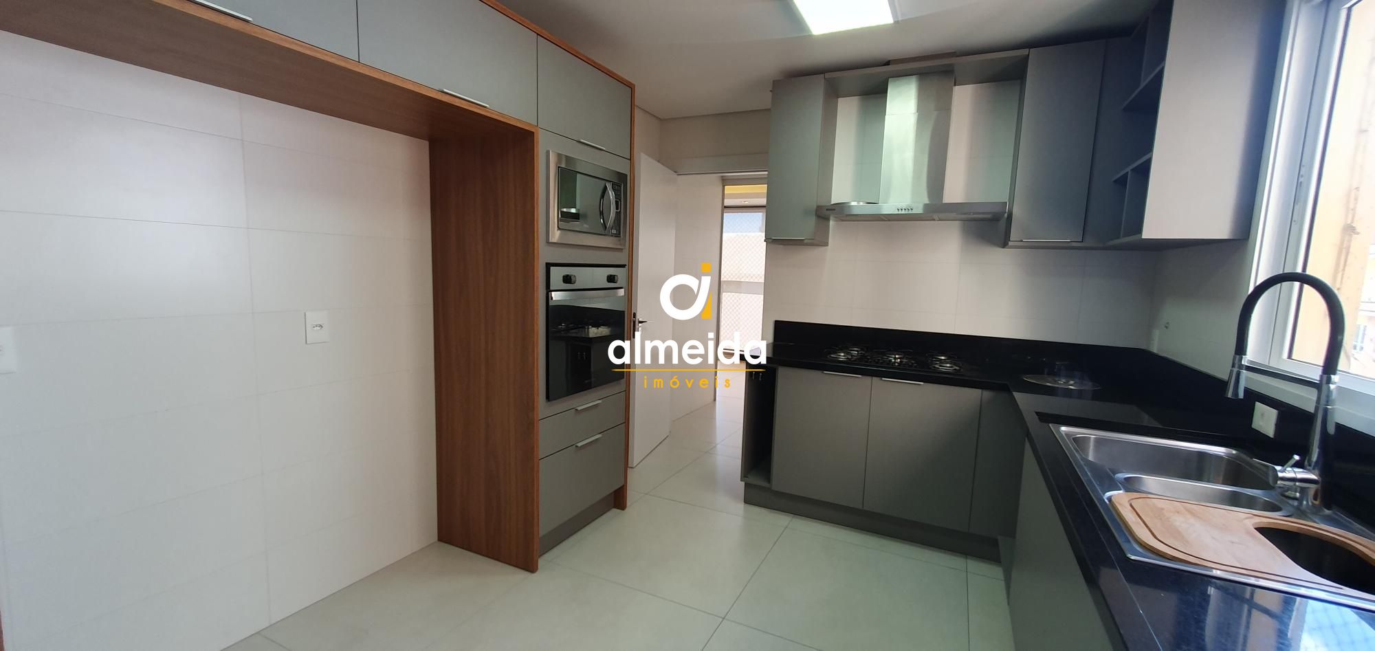 Apartamento à venda e aluguel com 3 quartos, 169m² - Foto 21