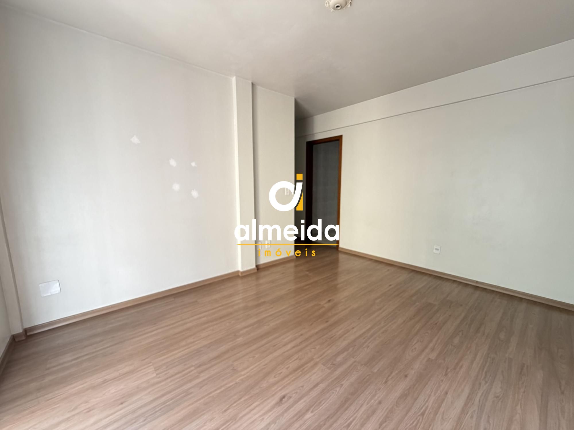 Apartamento 2 dormitorios no centro de santa maria rs.