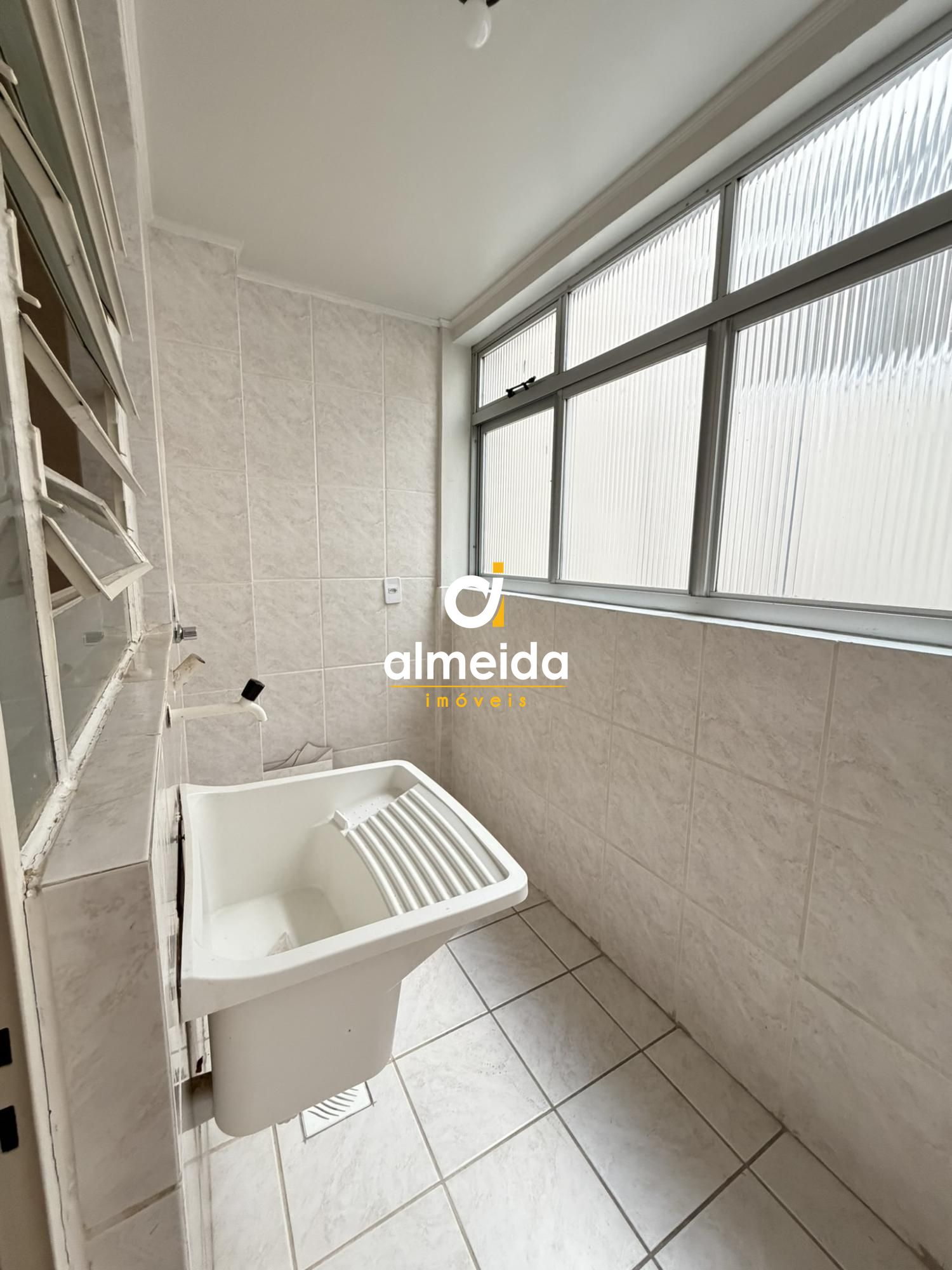 Apartamento 2 dormitorios no centro de santa maria rs.