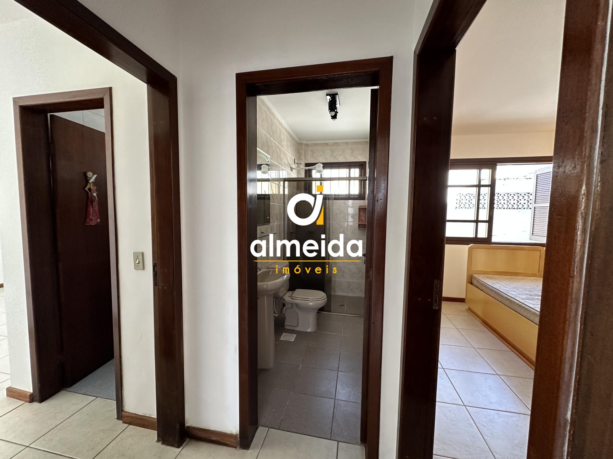 Casa à venda com 3 quartos, 197m² - Foto 13