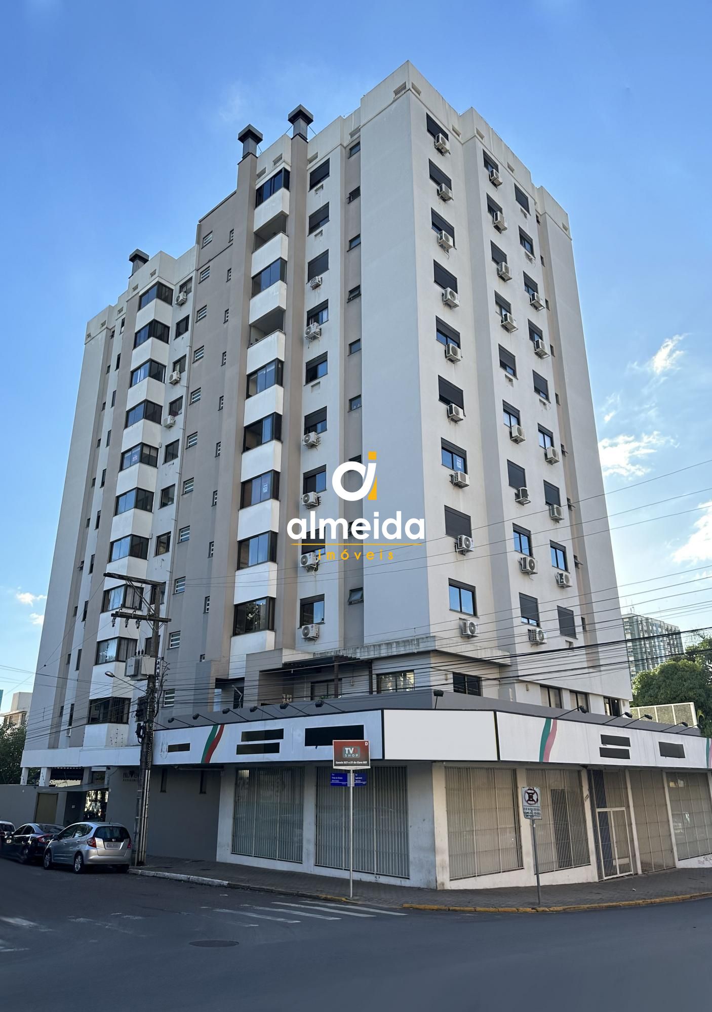 Apartamento para alugar  no Centro - Santa Maria, RS. Imóveis