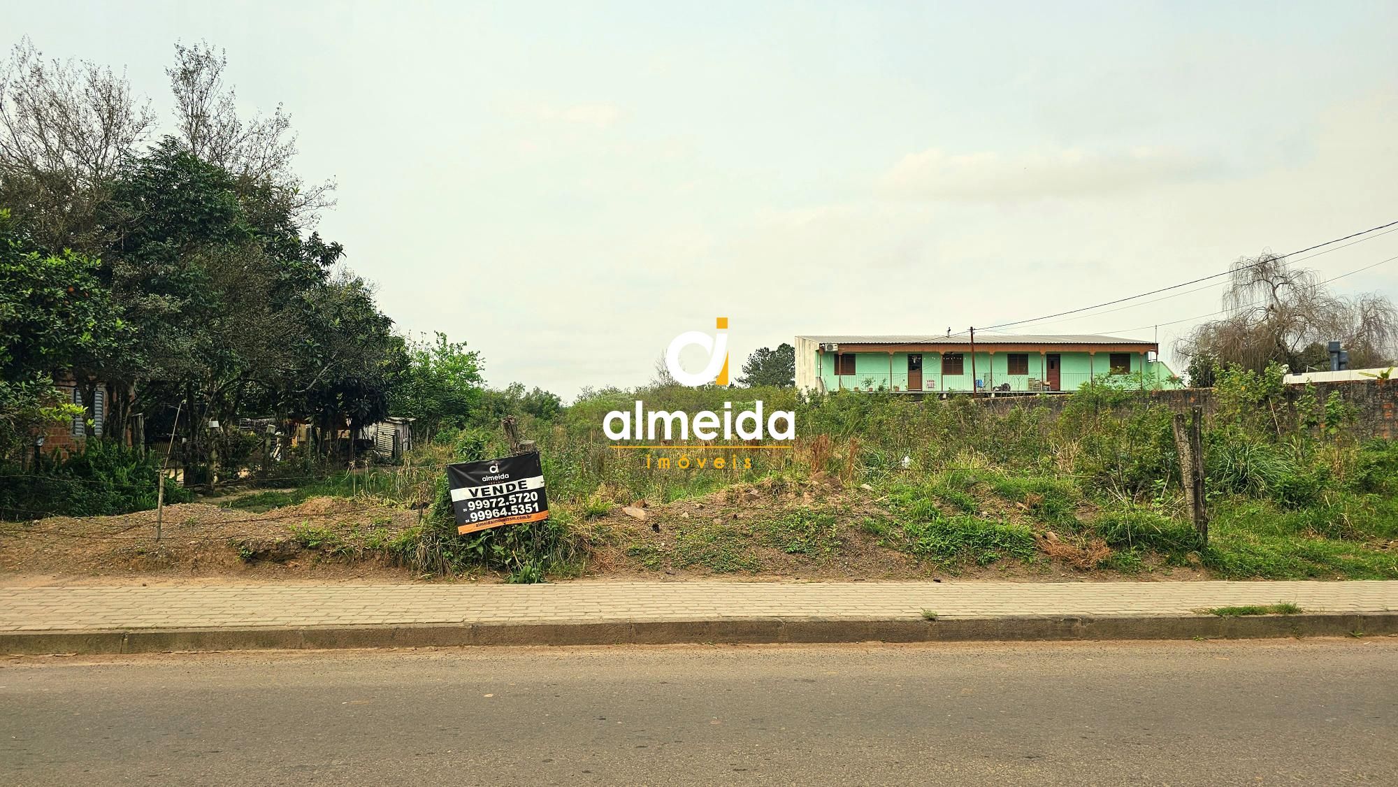 Terreno à venda, 1000m² - Foto 1