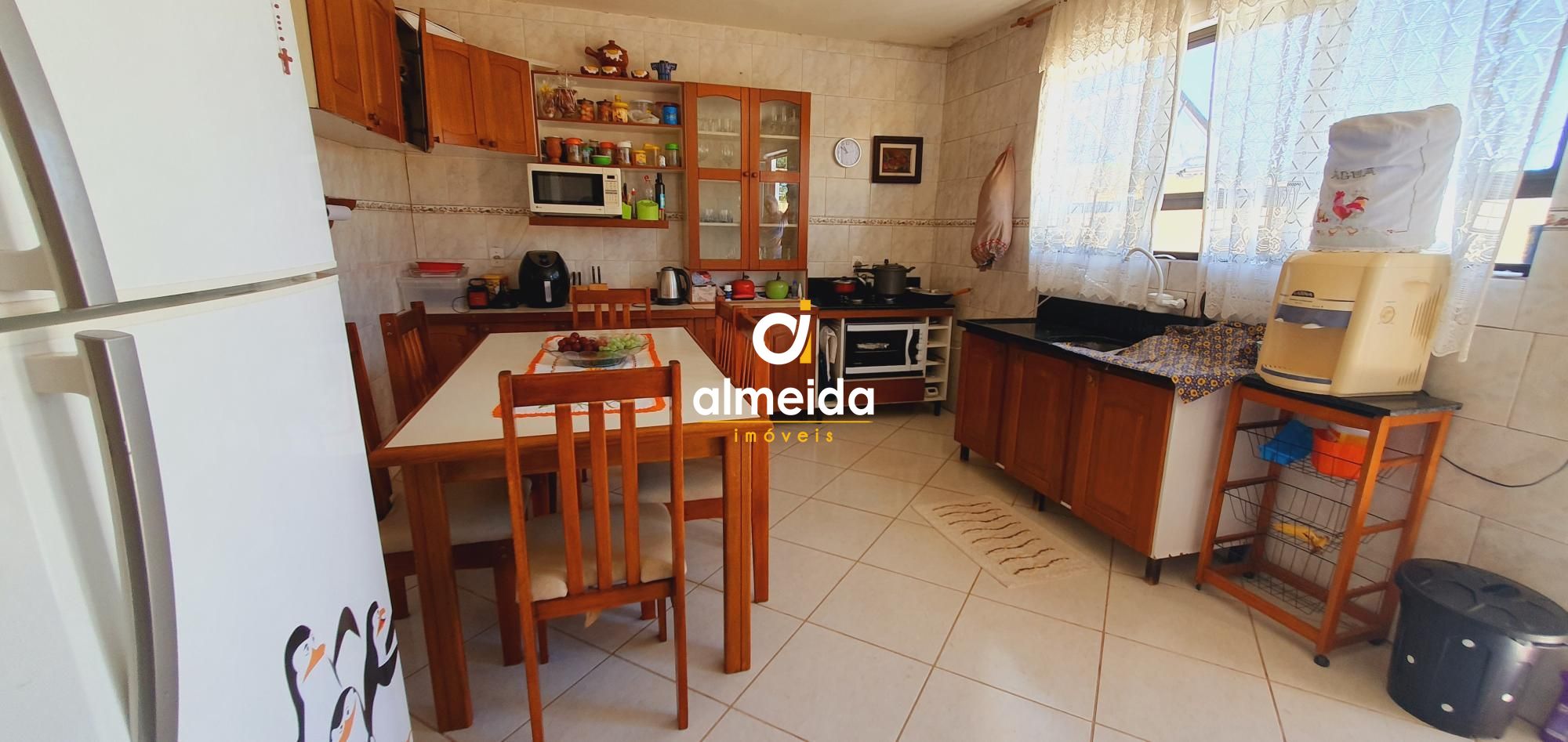 Casa à venda com 4 quartos, 258m² - Foto 34