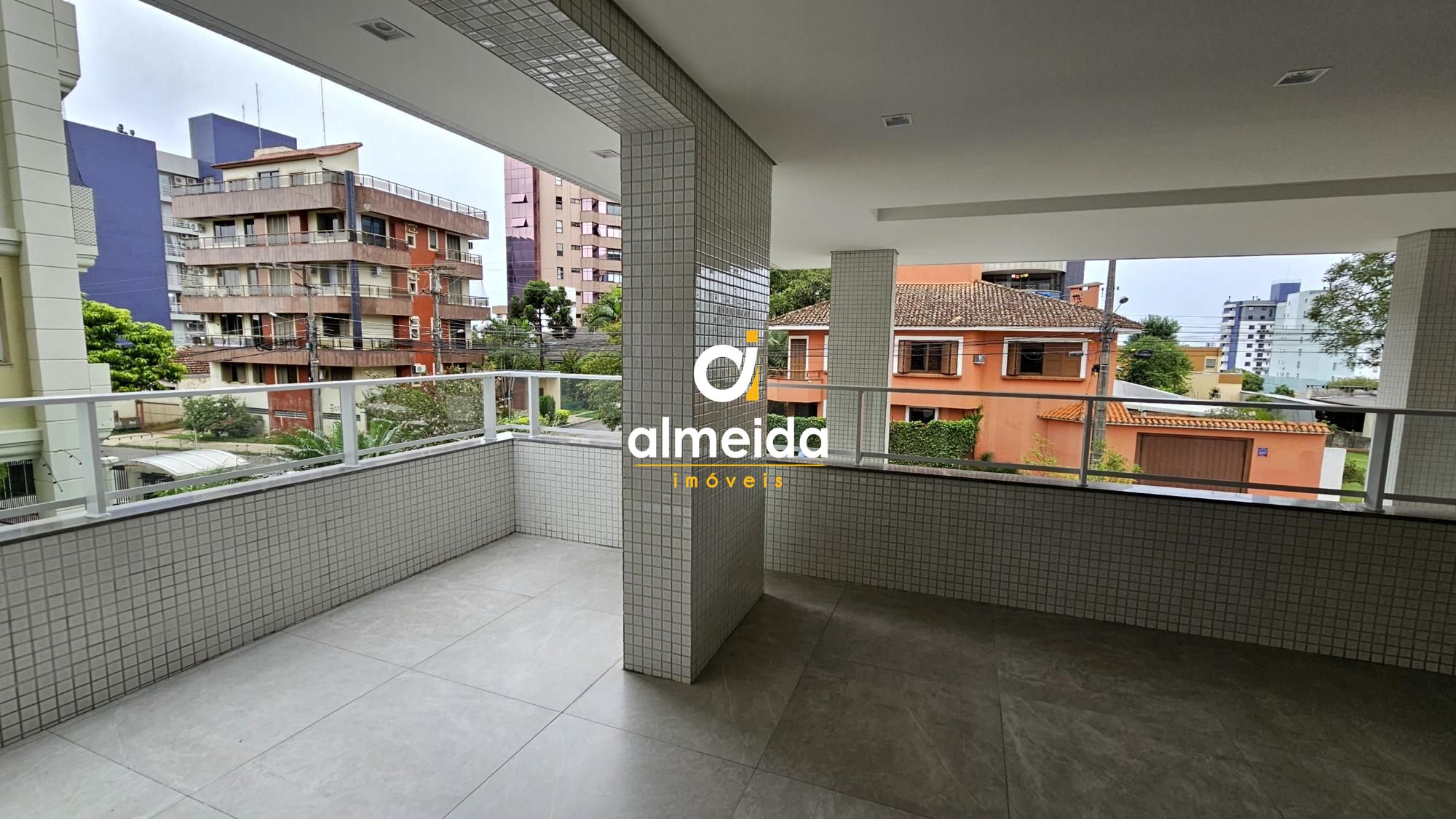 Apartamento 3 dormitórios (sendo 1 suíte) alto padrão - em c