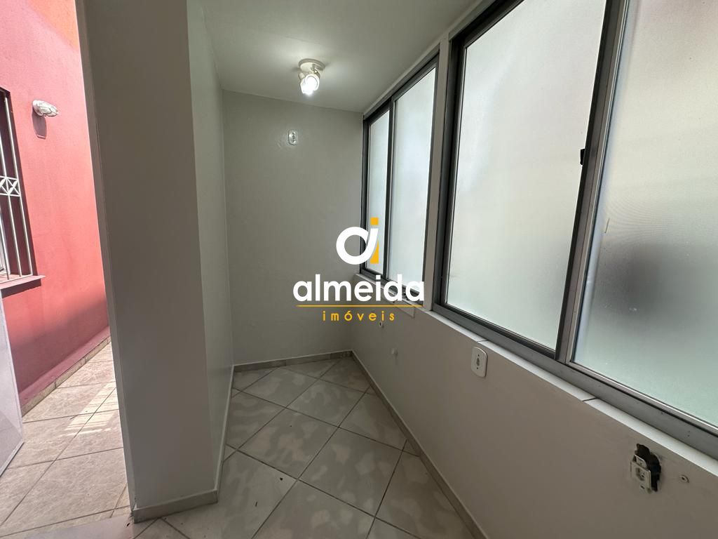 Apartamento à venda com 2 quartos, 61m² - Foto 15