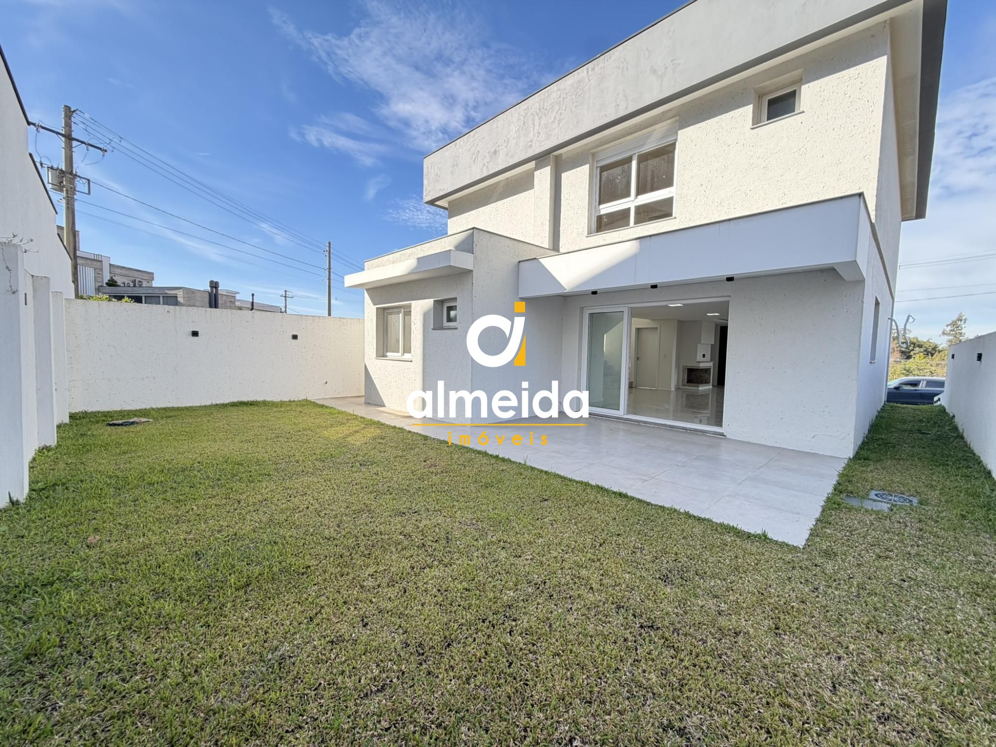 Casa no bairro tomazetti no condominio real park em santa ma