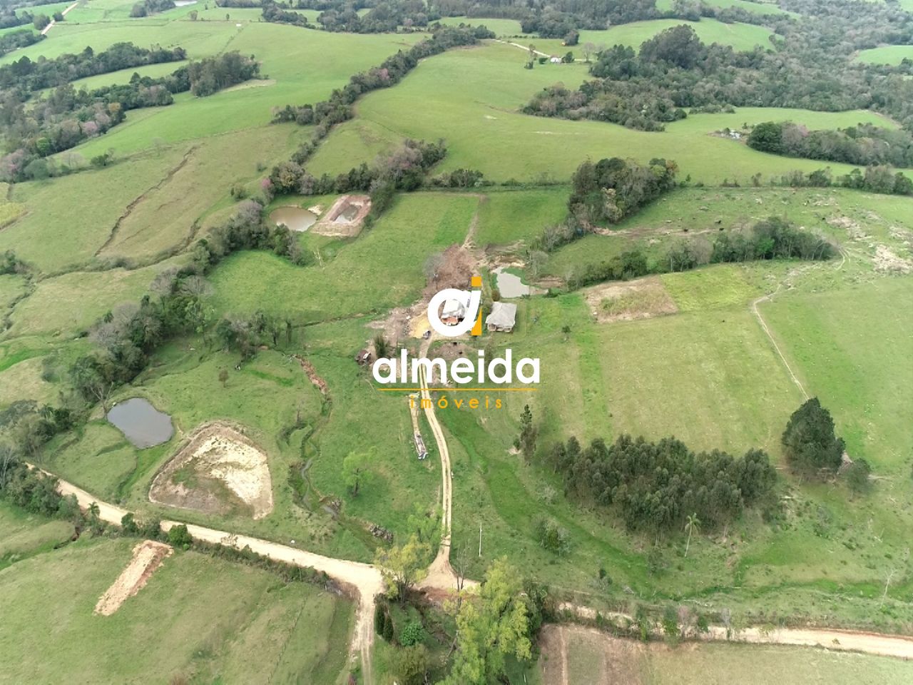 Chácara à venda com 3 quartos, 600000000m² - Foto 65