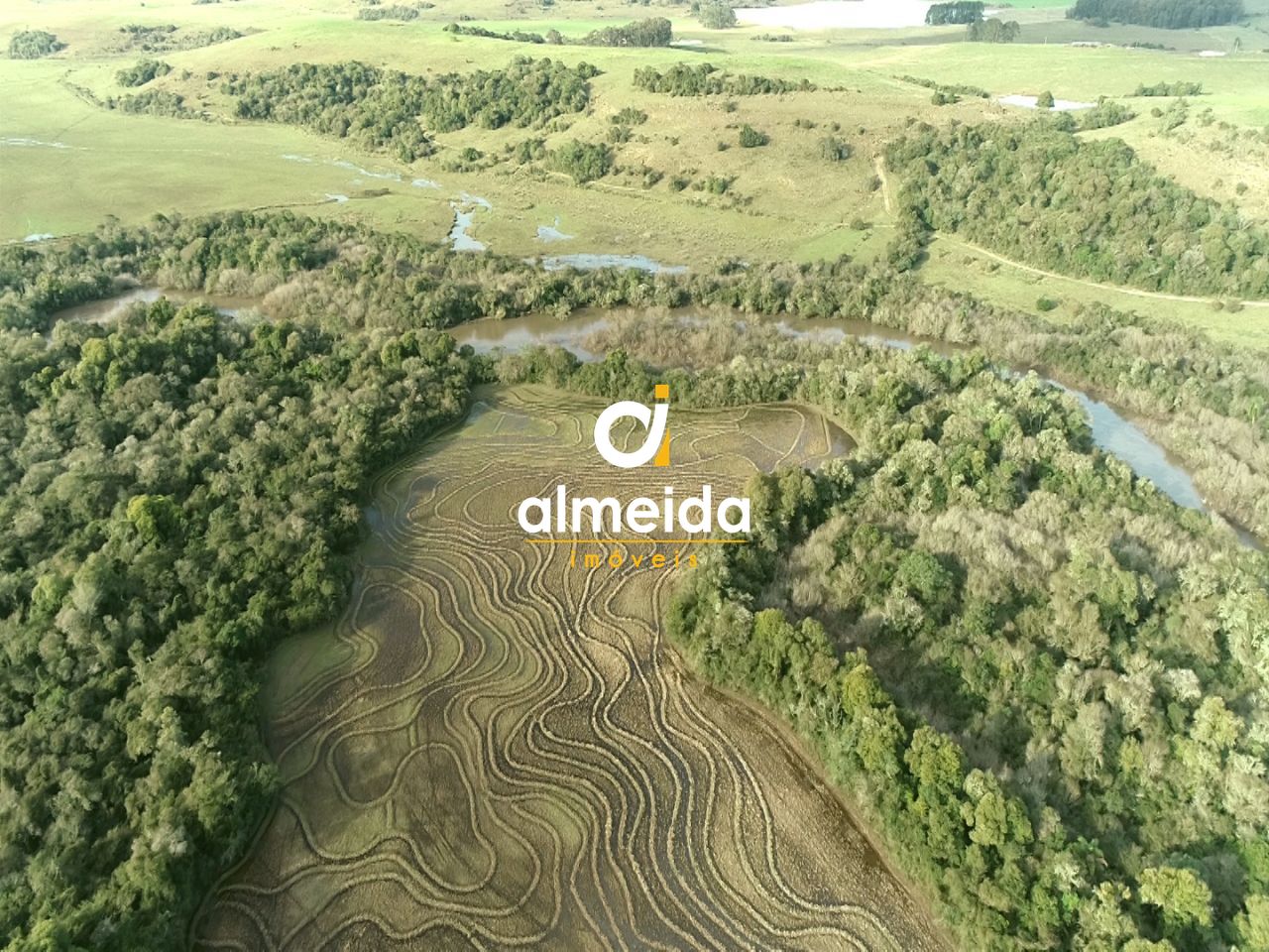 Campo 2 dormitórios à venda zona rural caçapava do sul/rs
