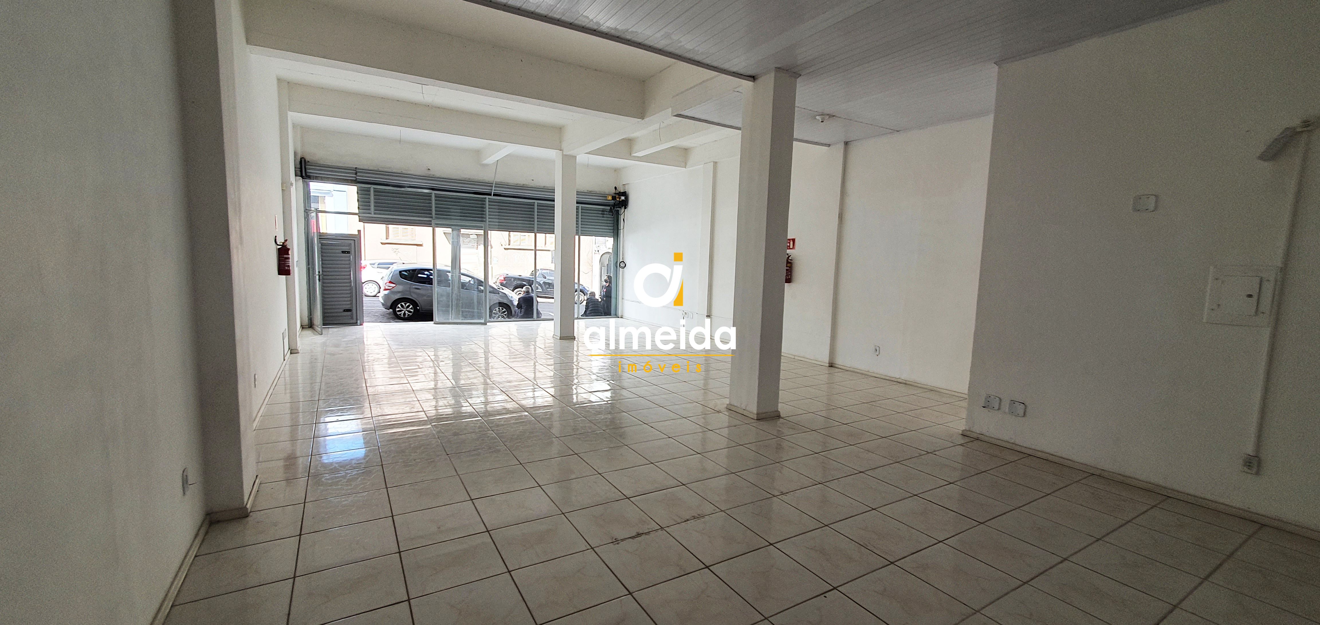 Sala térrea para locação central ao lado do registro de imóv
