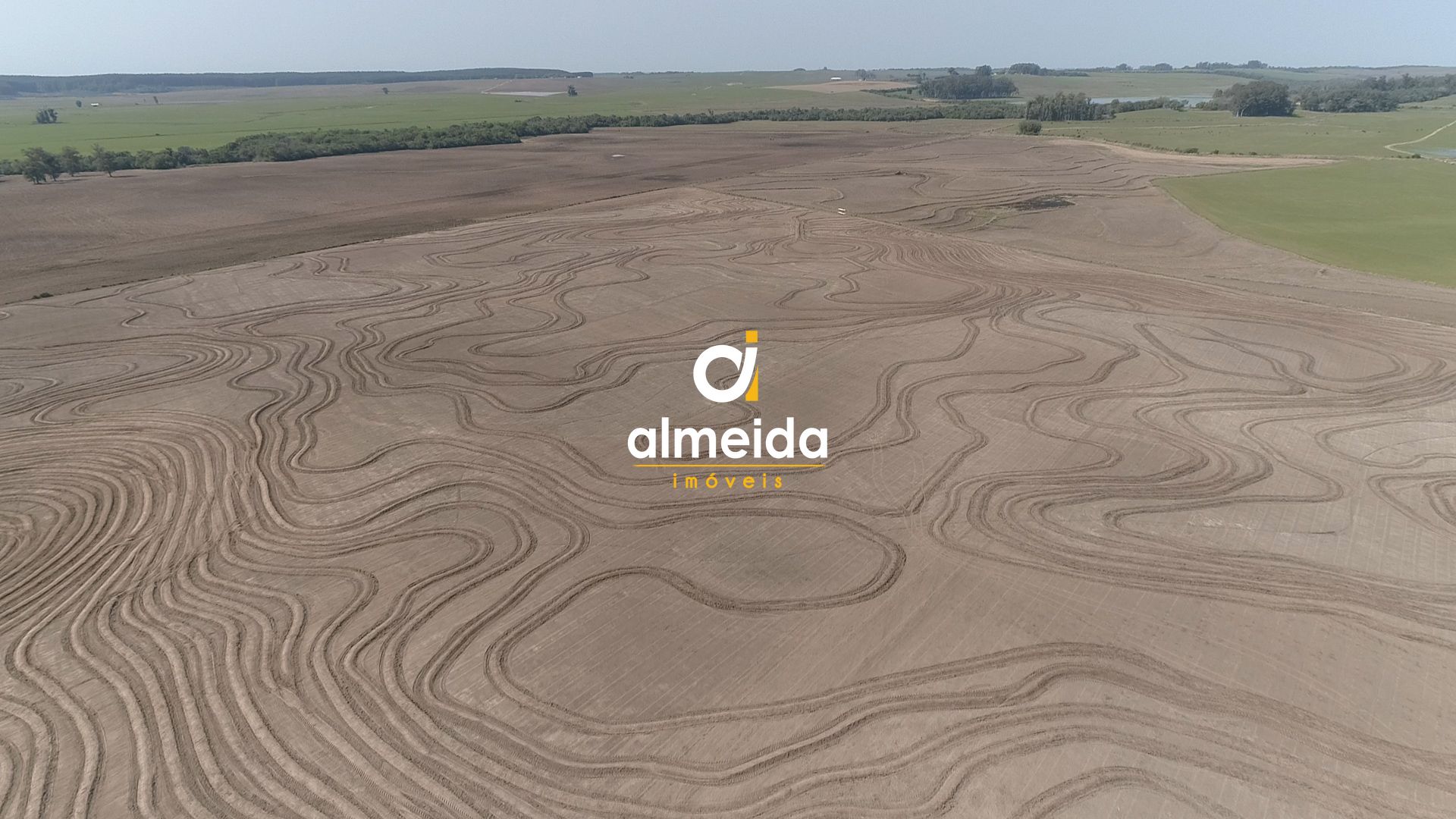 Loteamento e Condomínio à venda, 30500000000m² - Foto 1