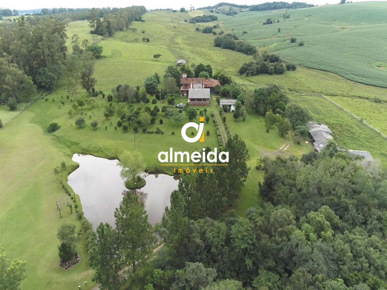 Fazenda à venda com 3 quartos, 3600000000m² - Foto 3