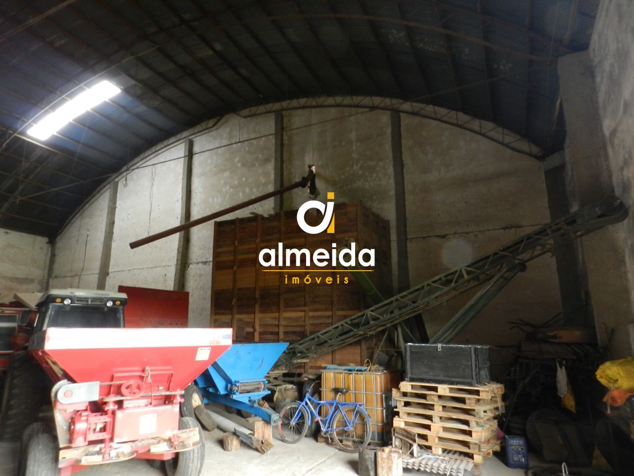 Depósito-Galpão-Armazém à venda e aluguel com 8 quartos, 2500m² - Foto 15