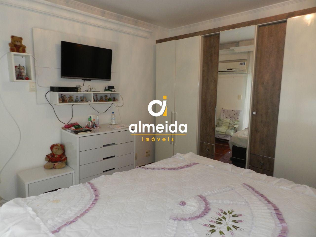 Apartamento à venda com 3 quartos, 178m² - Foto 19