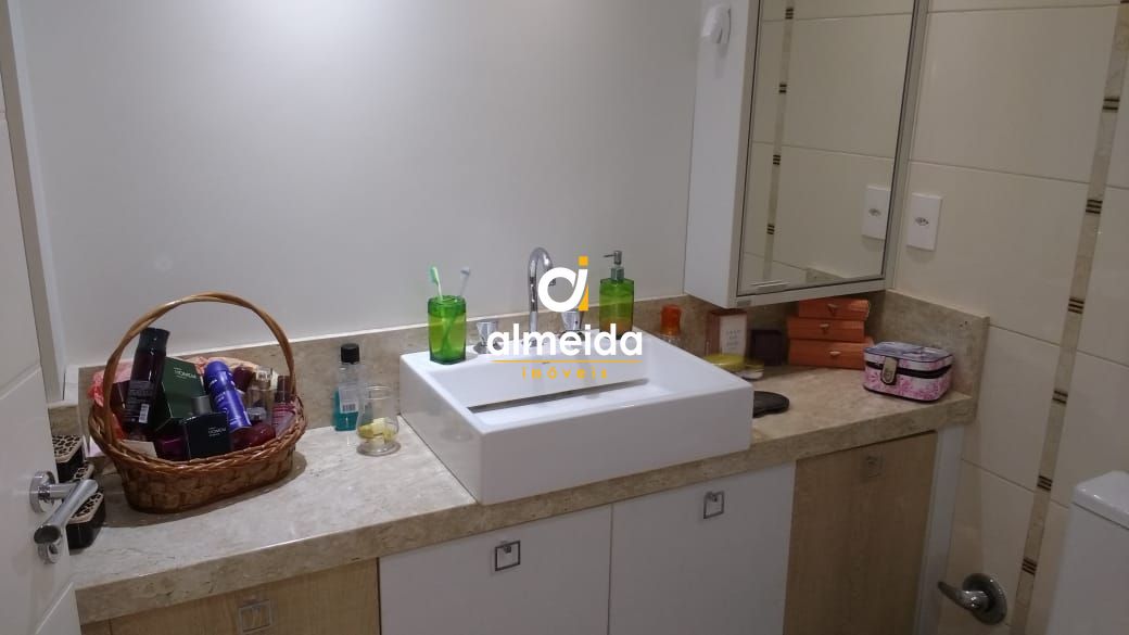 Apartamento à venda com 3 quartos, 187m² - Foto 12