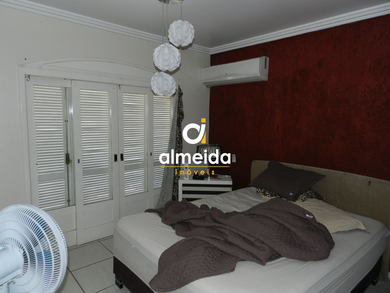 Casa, 6 quartos, 249 m² - Foto 11