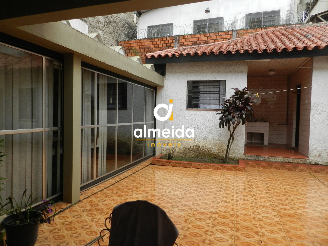 Casa à venda com 3 quartos, 200m² - Foto 18