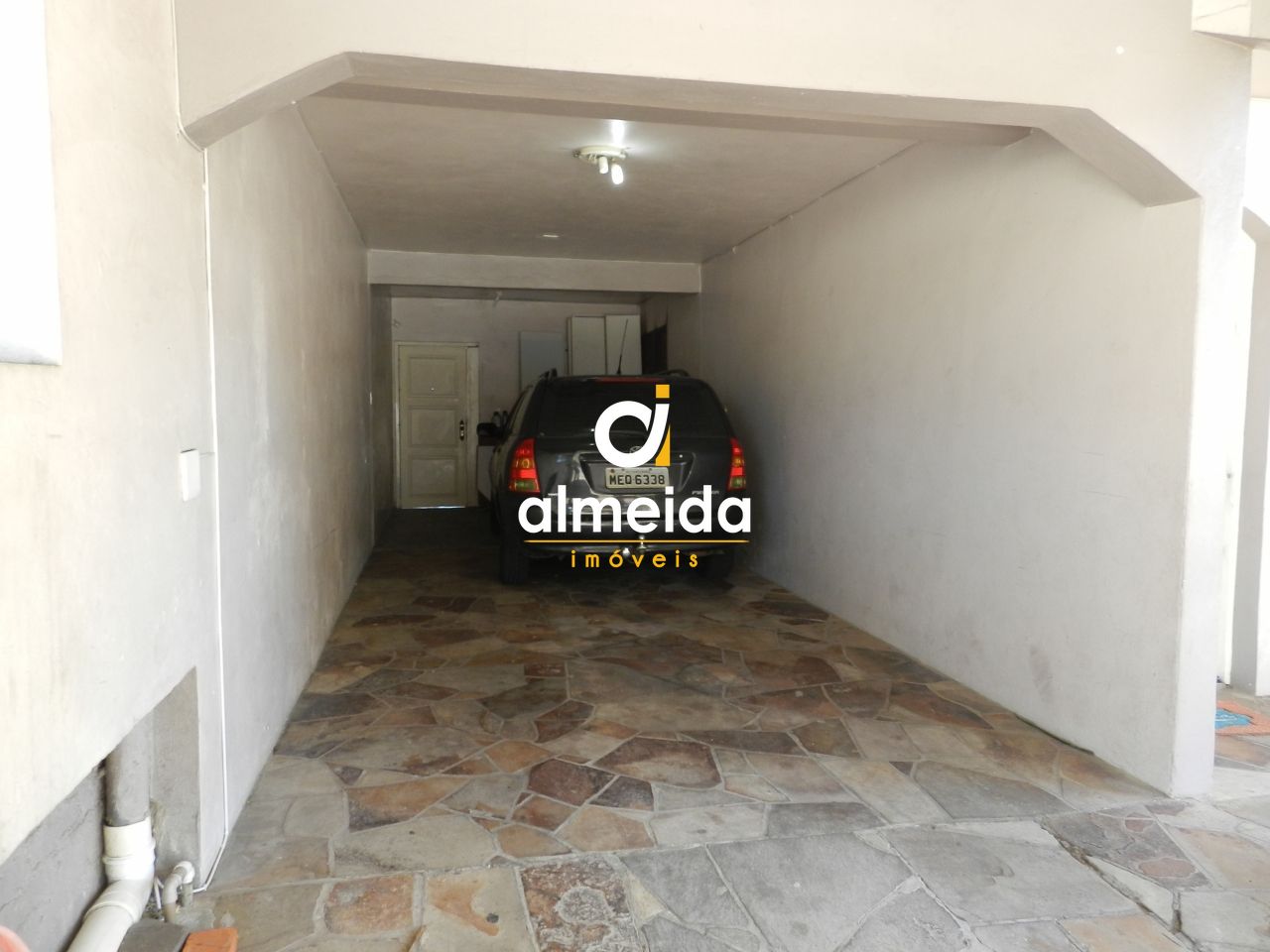 Casa à venda com 6 quartos, 249m² - Foto 32