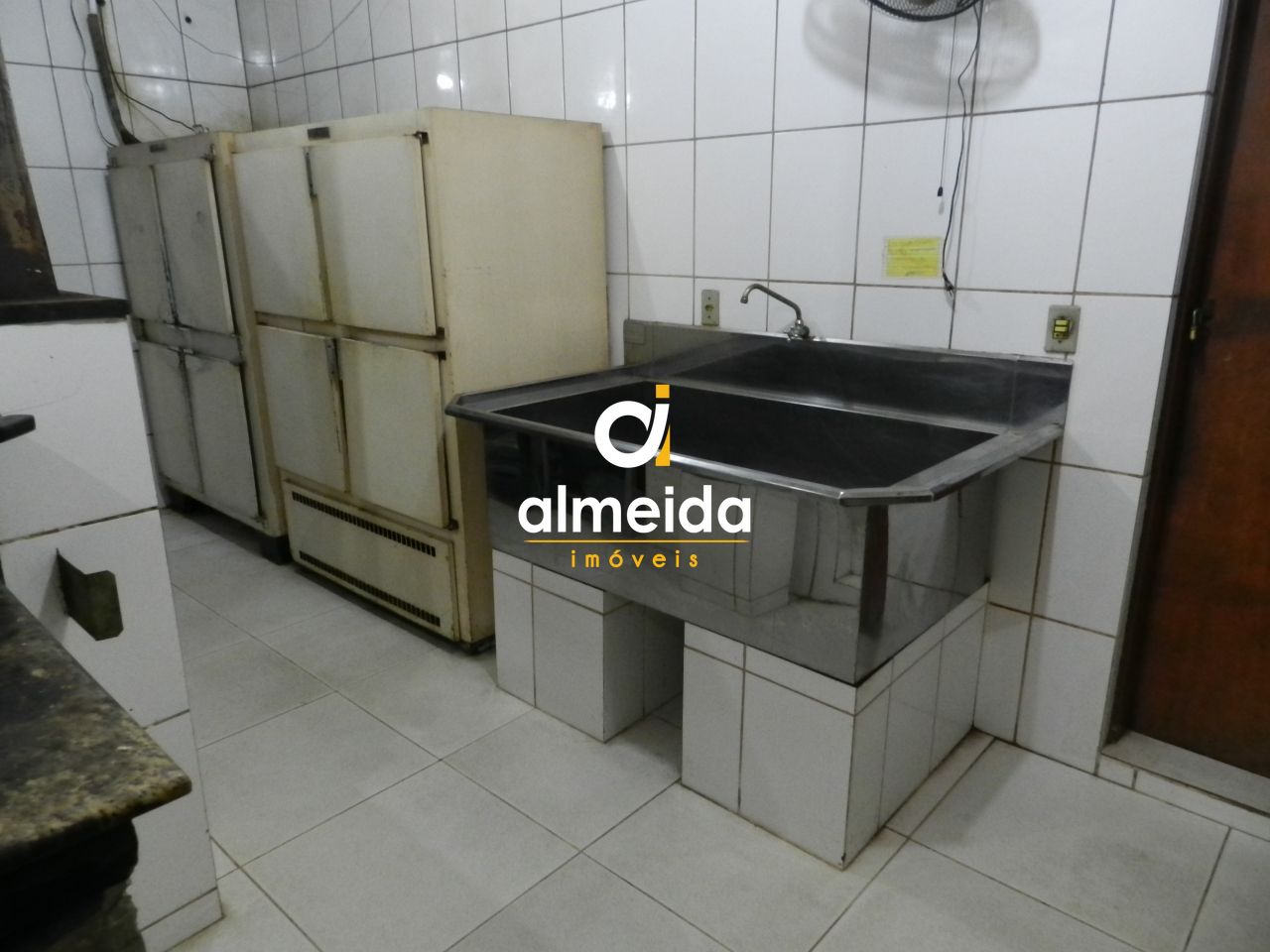 Prédio Inteiro à venda, 300m² - Foto 32