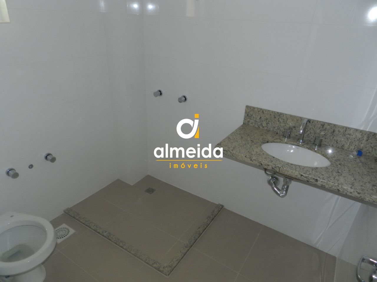 Cobertura 4 dormitórios à venda centro santa maria/rs
