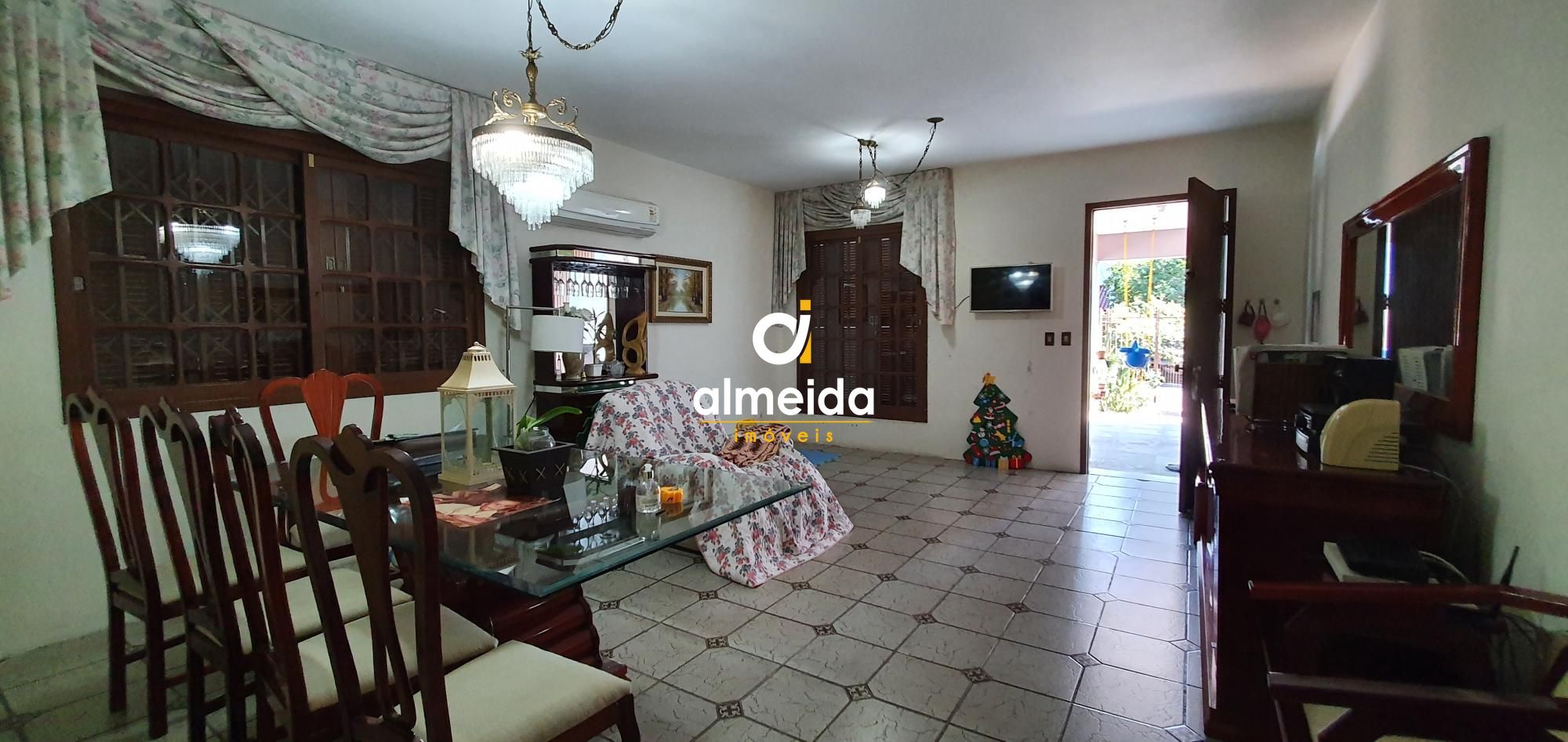 Casa para alugar com 4 quartos, 338m² - Foto 5