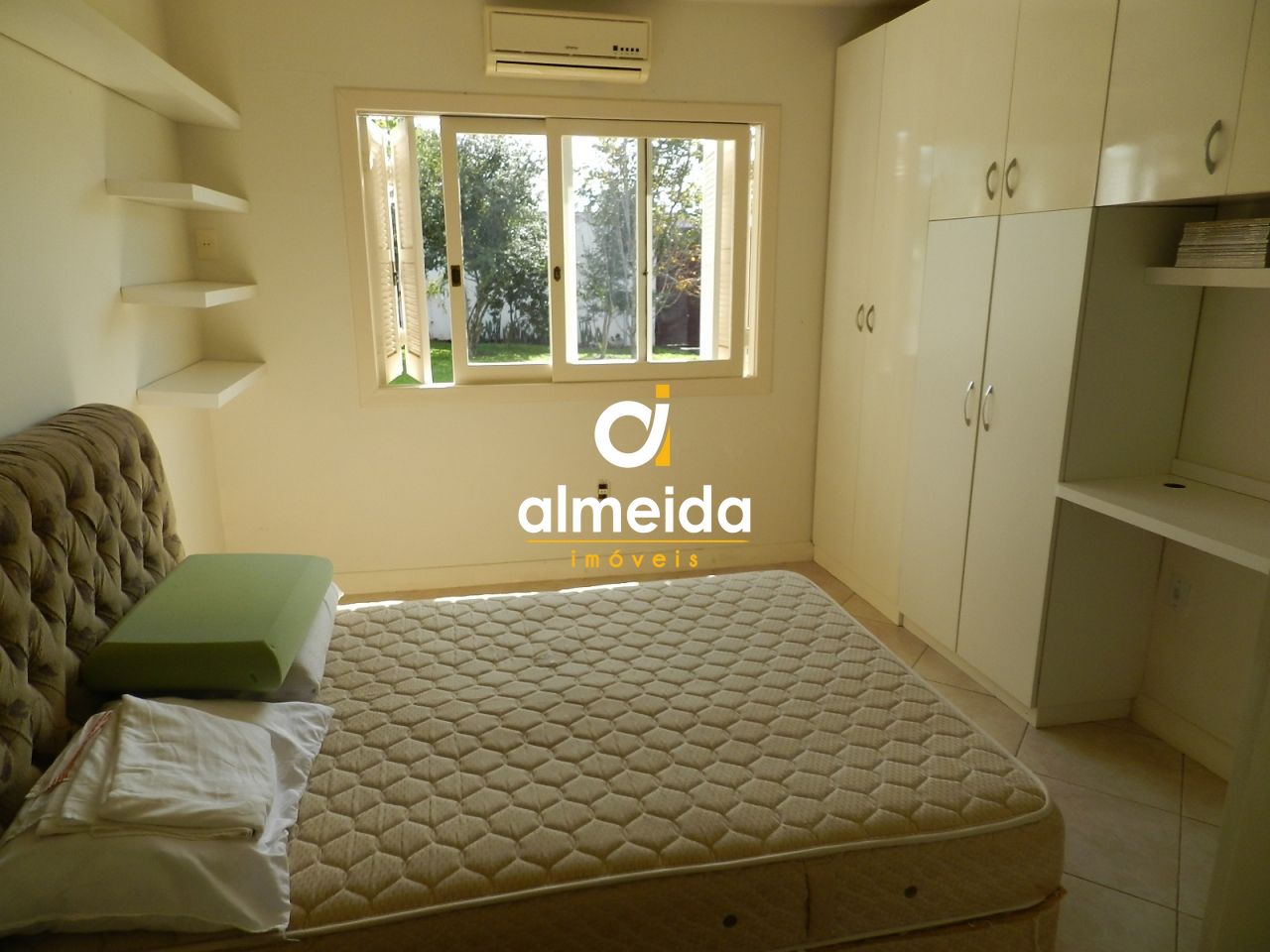 Casa à venda com 3 quartos, 210m² - Foto 19