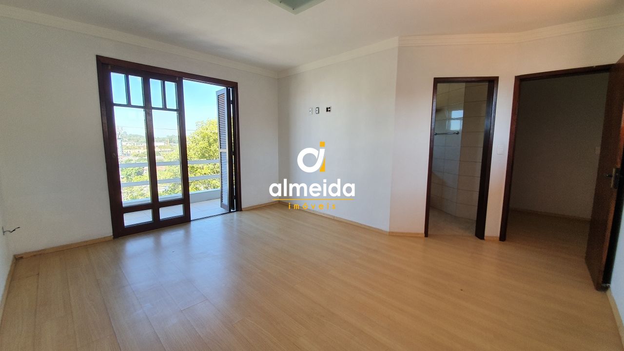 Casa à venda com 4 quartos, 400m² - Foto 17